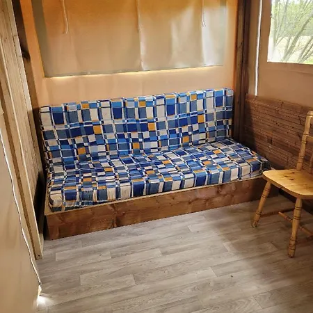 Kamp alanı Grande Tente Pionnier *